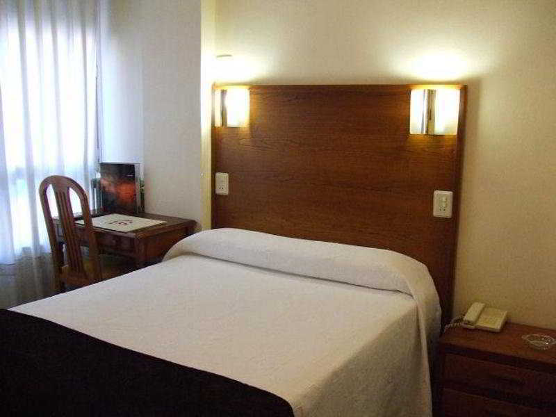 Hotel Cabeza 2*