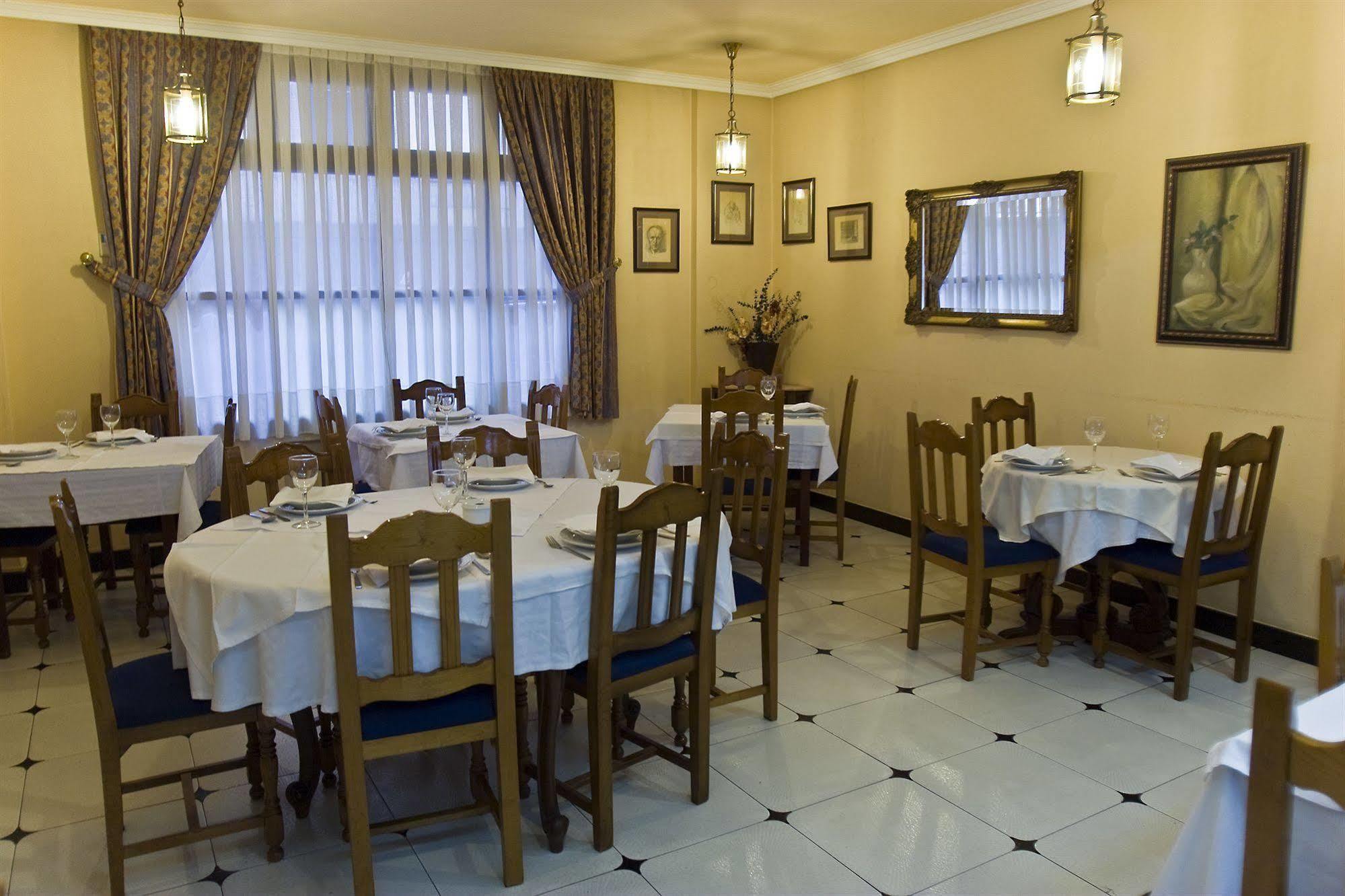 Hotel Cabeza 2*